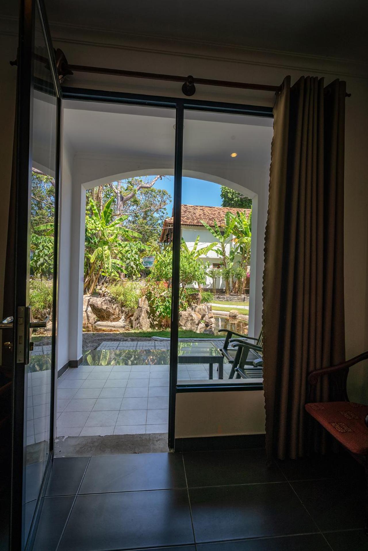 Ven Ven Hotel Ho Coc Exterior photo